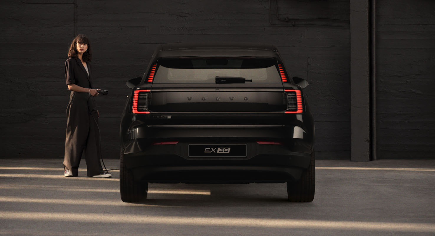 EX30 Black Edition