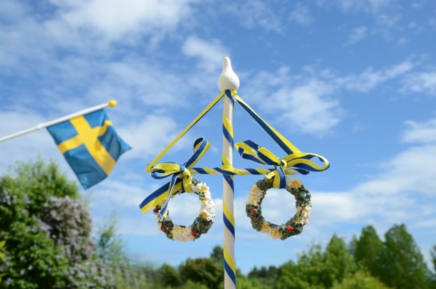 スウェーデンの夏至祭 ディーラー最新情報 ボルボ カー つくば