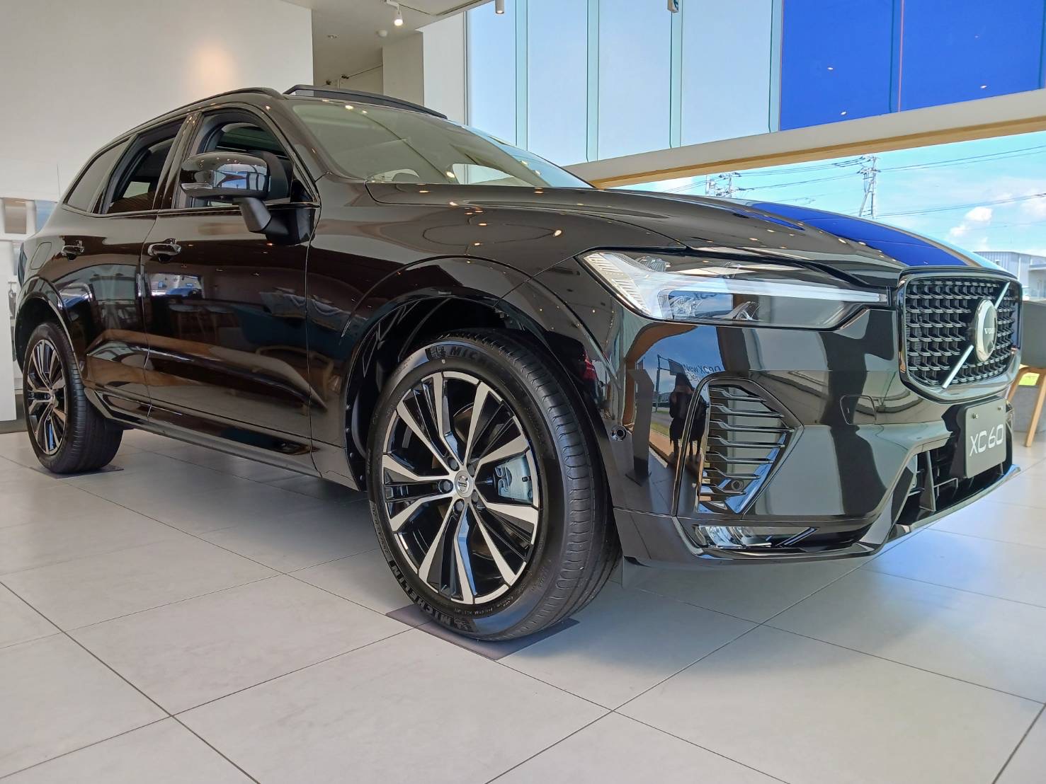 XC60 Ultra B5 AWD Dark Edition